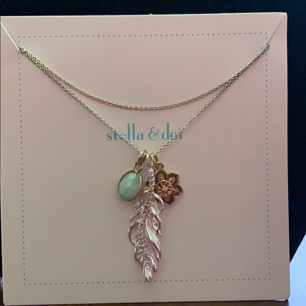 Stella & Dot Secret Garden Charm Necklace